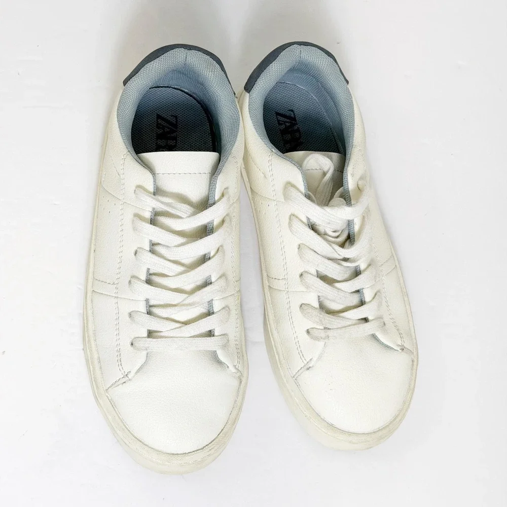 Zara Sneakers Boys EU 32 Size 1 White Navy Blue Low Top Lace Up Casual Shoes